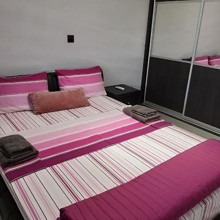 2 Bedroom Apartment-Mediterranean Type Pafos Dış mekan fotoğraf